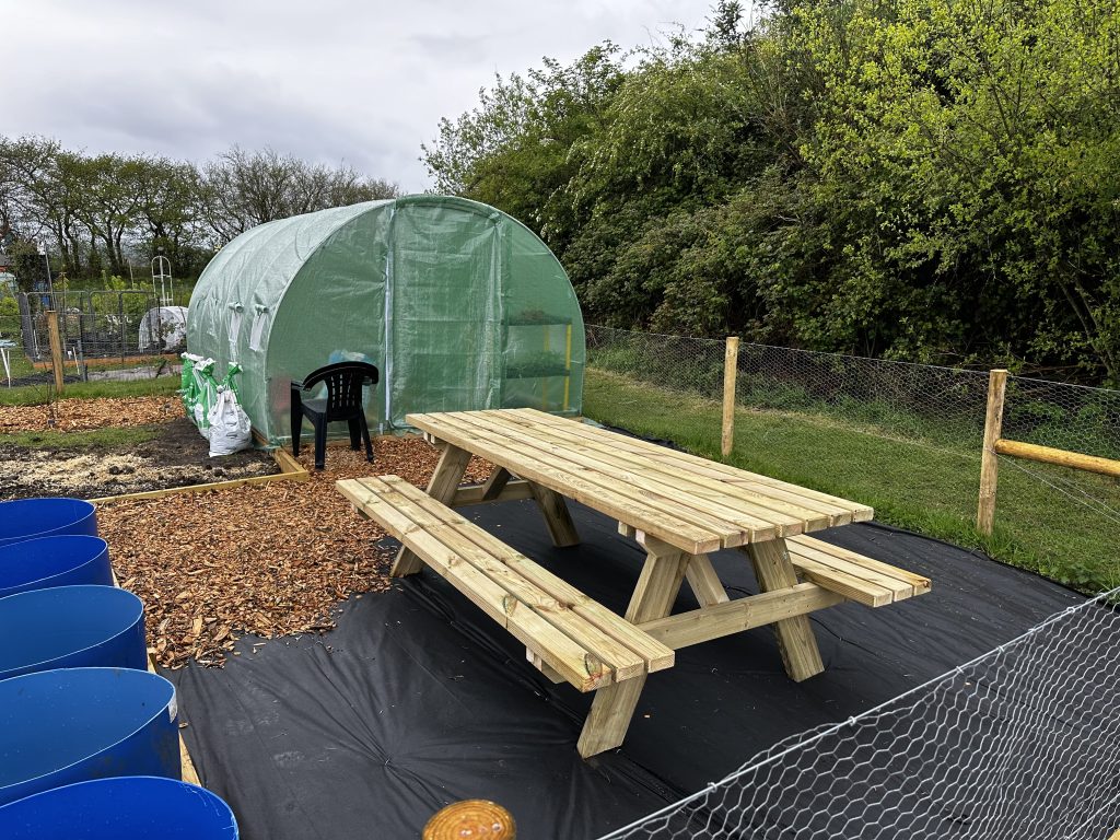 8 seater picnic bench