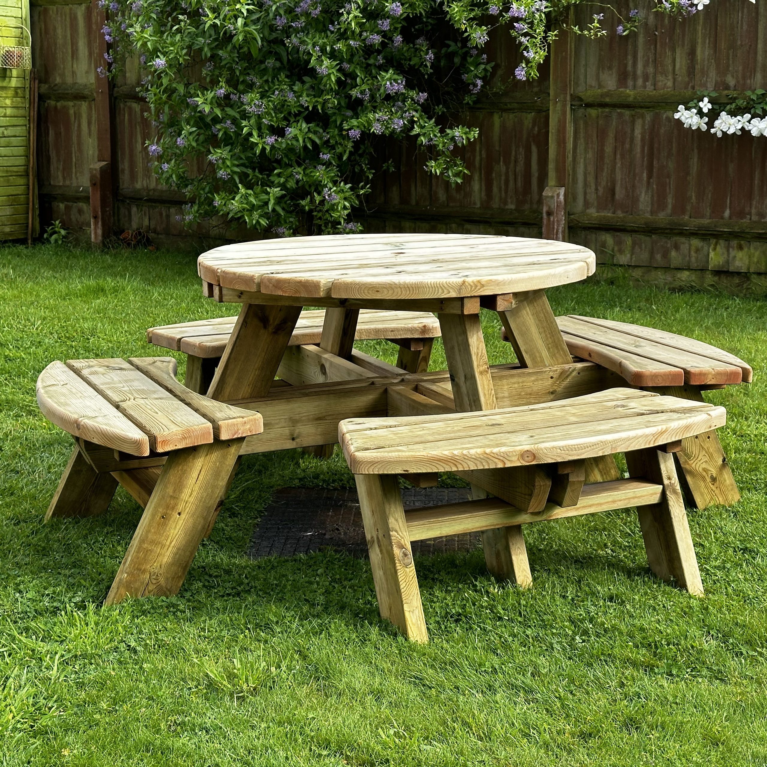 8 seater round picnic bench