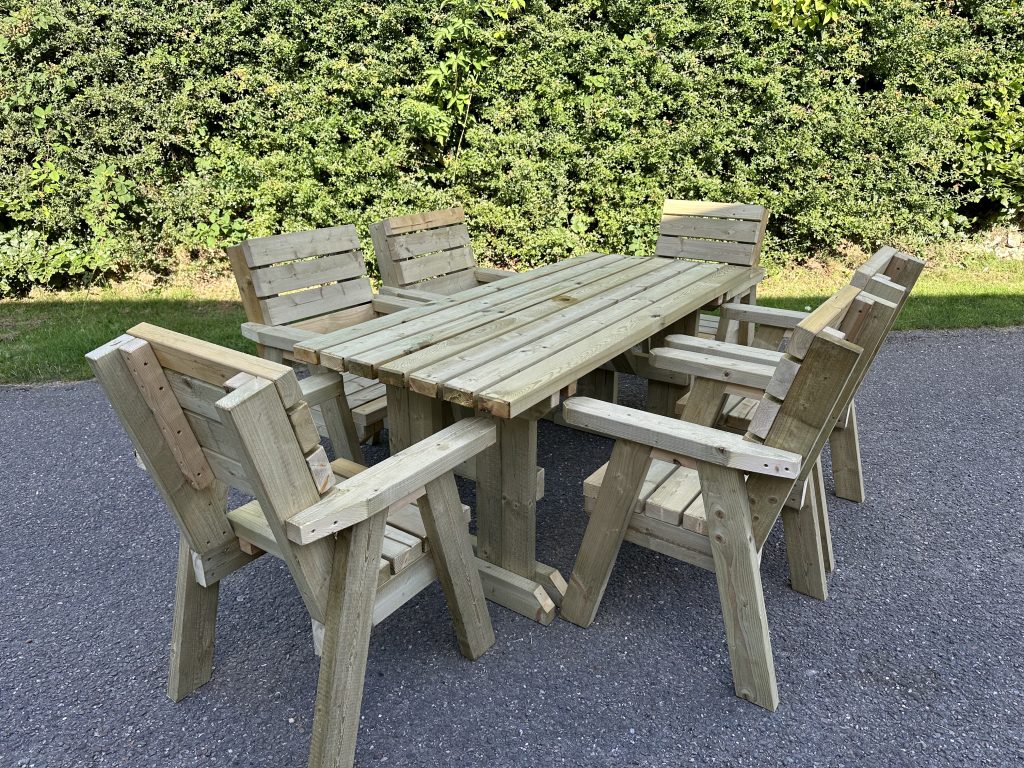 table with 6 chairs as a set